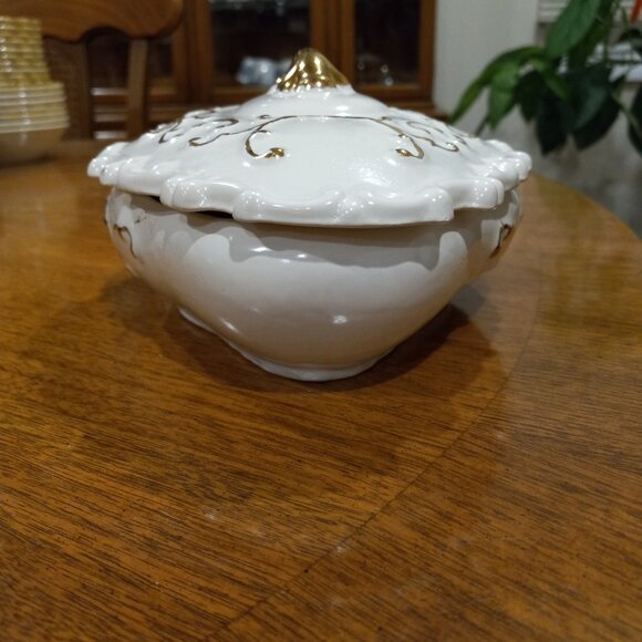 Vintage Oval White Gold Covered Bowl Lidded Candy Trinket Dish Ceramic Pottery - Picture 4 of 16